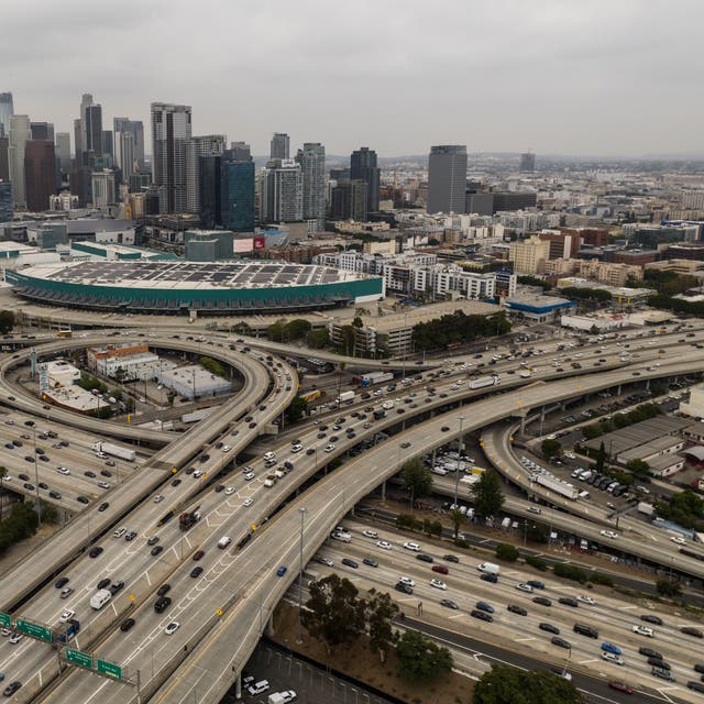 <p>Could the relatively unknown Puente Hills thrust fault in California cause an earthquake more deadly than any seen before on the famous San Andreas Fault? </p>