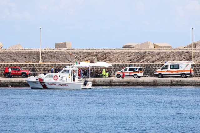 <p>Italy Boaters Missing</p>