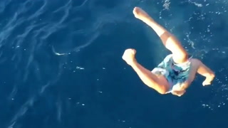 Robert De Niro celebrates 81st birthday by leaping off yacht